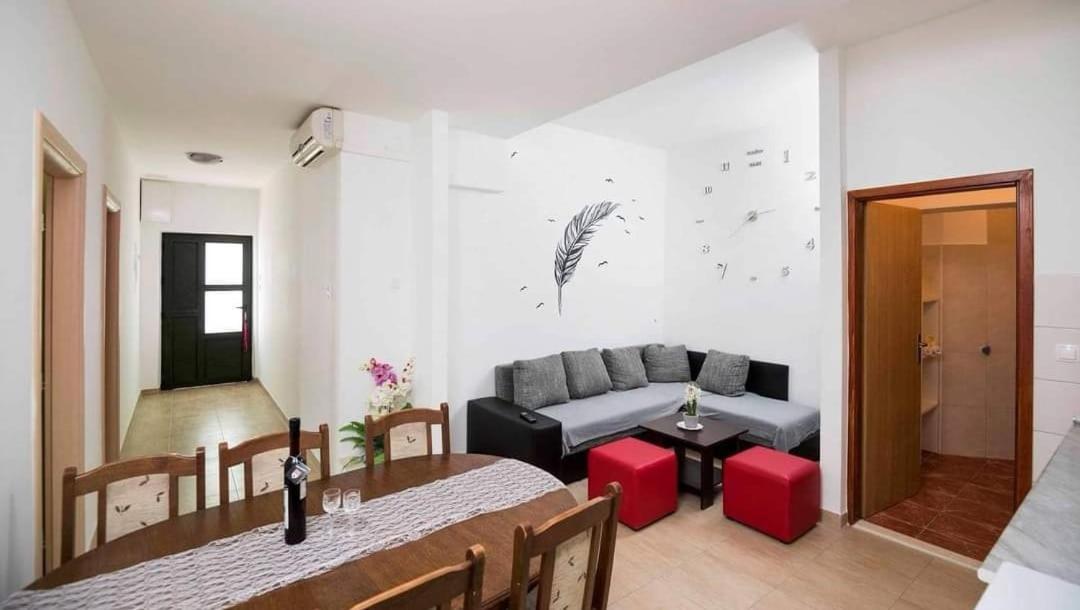 Apartmani Ivica Martic Duce Luaran gambar