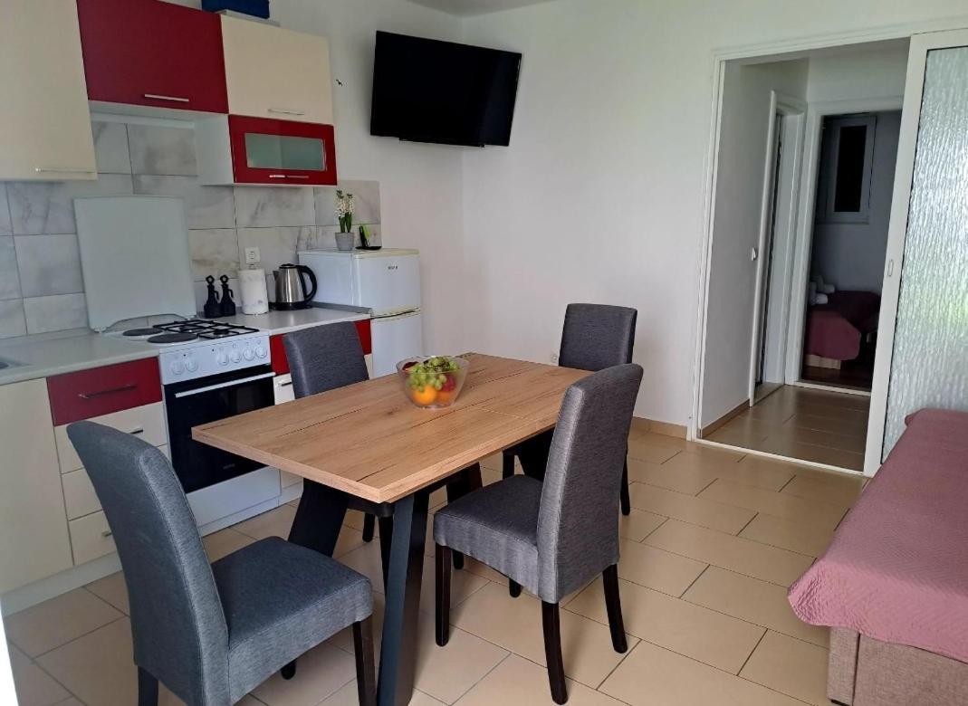 Apartmani Ivica Martic Duce Luaran gambar
